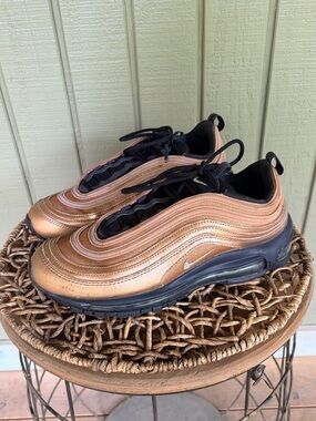 Nike Air Max 97 Metallic Copper Bronze Black CT1176-900 Women’s Size 9.5